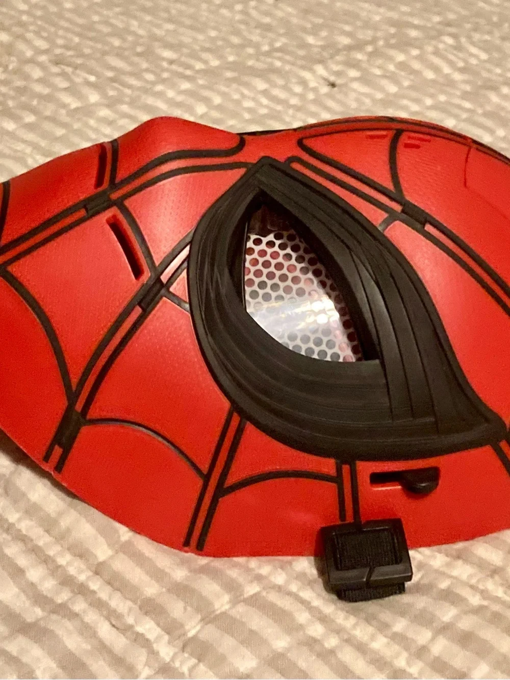 2016 Hasbro Marvel Spiderman Homecoming Spider Sight Mask w/ Moving Eyes & Mouth